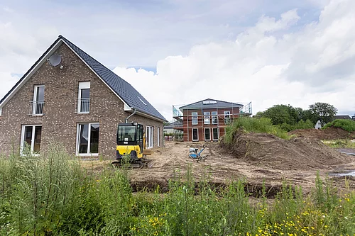 Neubauhaus im Neubaugebiet